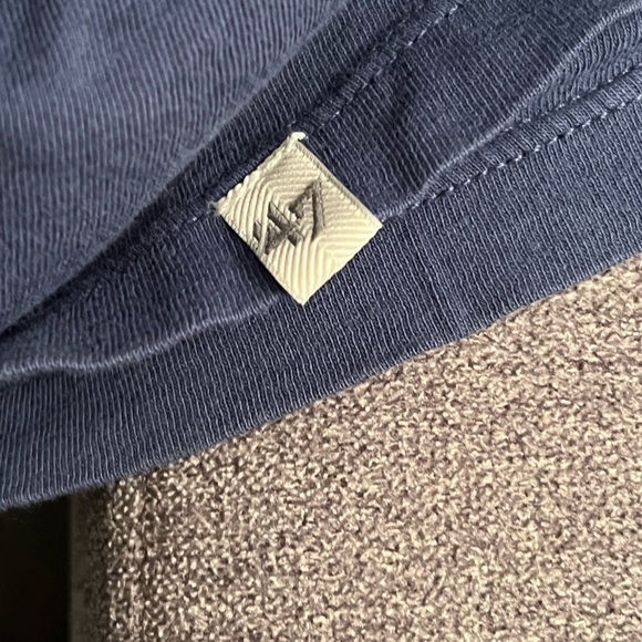 Retro Style Seattle Seahawks NFL Football Sports Crewneck Tee Tshirt - Picture 5 of 5